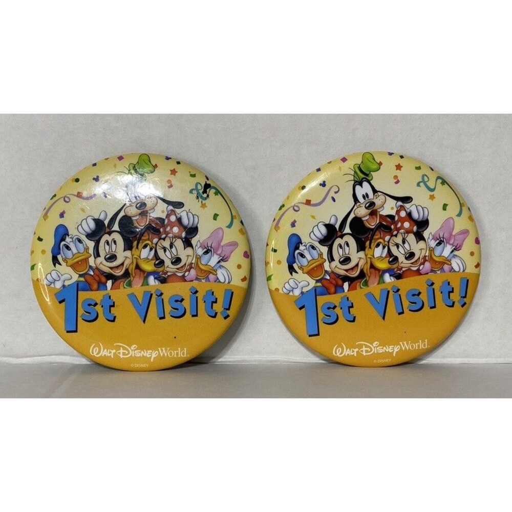 Walt Disney World 1st Visit! Buttons Mickey Minnie Donald Goofy Daisy - Set (2)